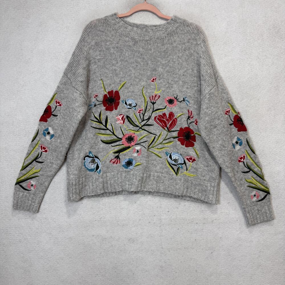 Romeo + Juliet Couture Sweater Womens Medium Gray Floral Embroidered Pullover